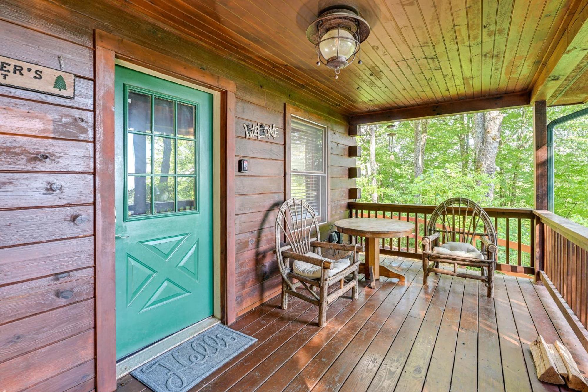 Pet-friendly Bryson With Fire Pit And Deck! *