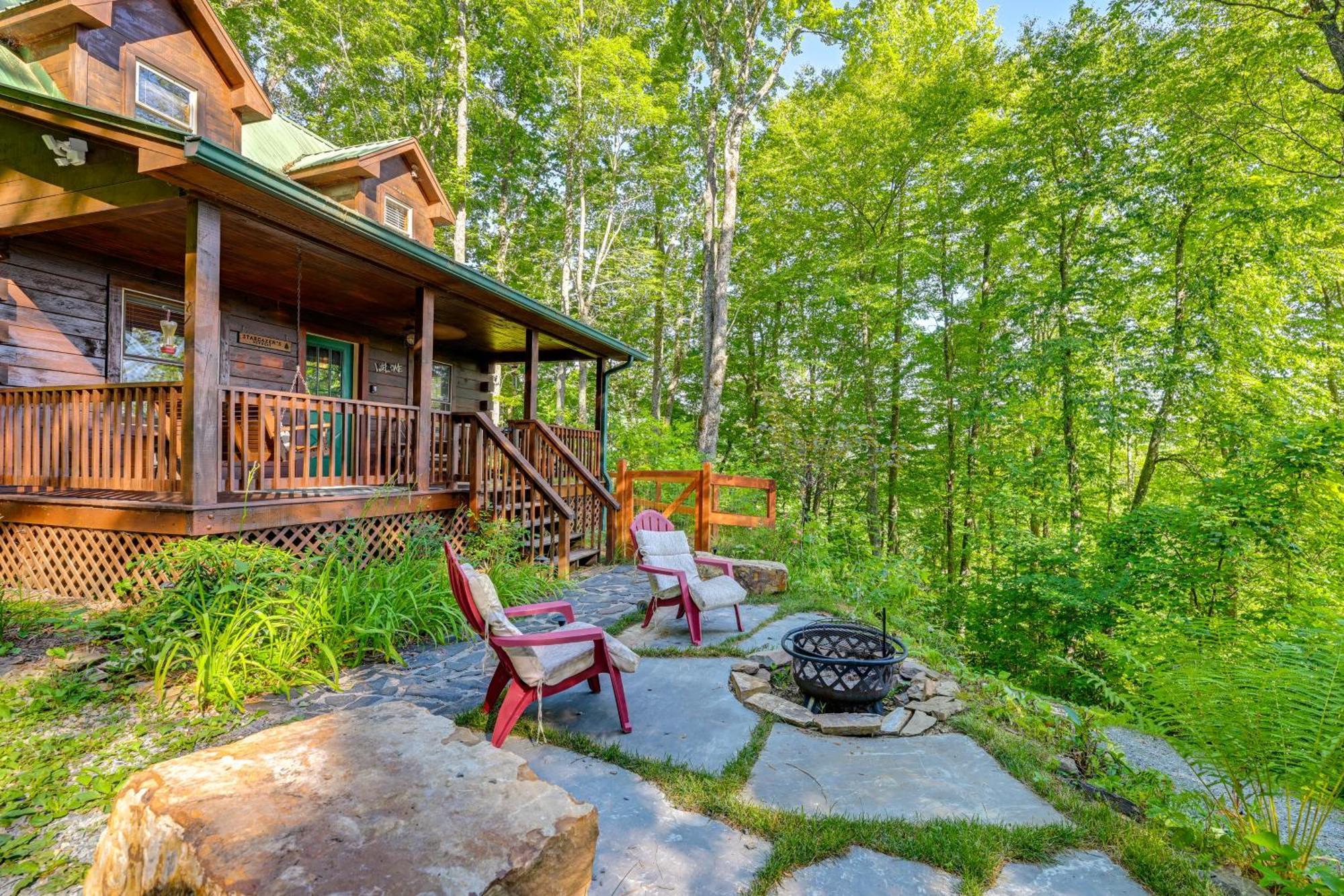 Holiday home Pet-friendly Bryson With Fire Pit And Deck! Bryson City